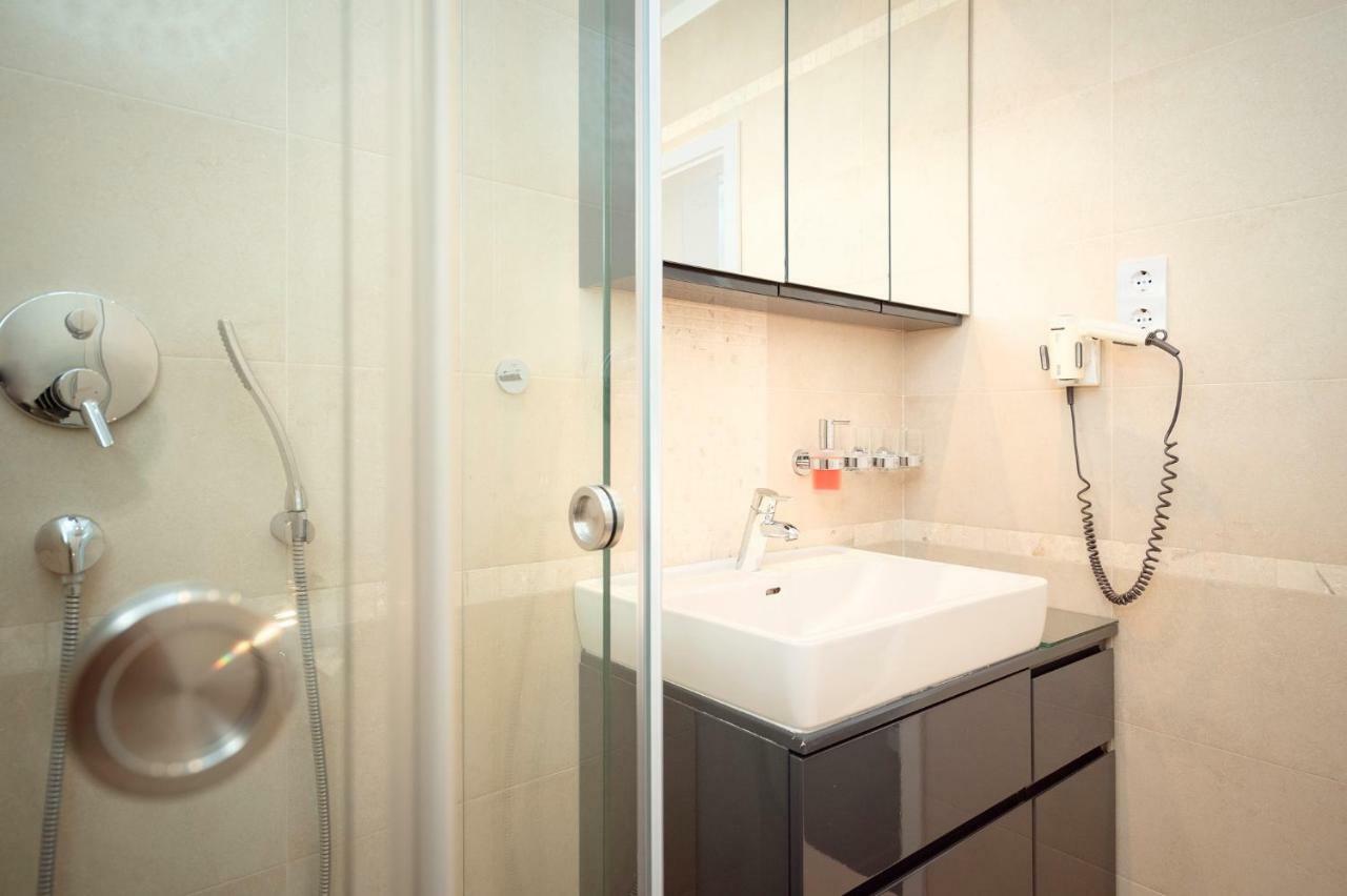 Vindobona Apartment 2 Χβαρ Εξωτερικό φωτογραφία