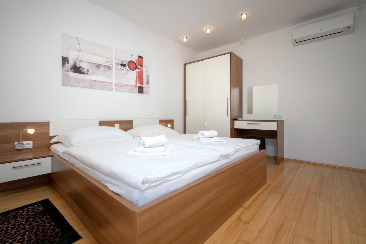 Vindobona Apartment 2 Χβαρ Εξωτερικό φωτογραφία
